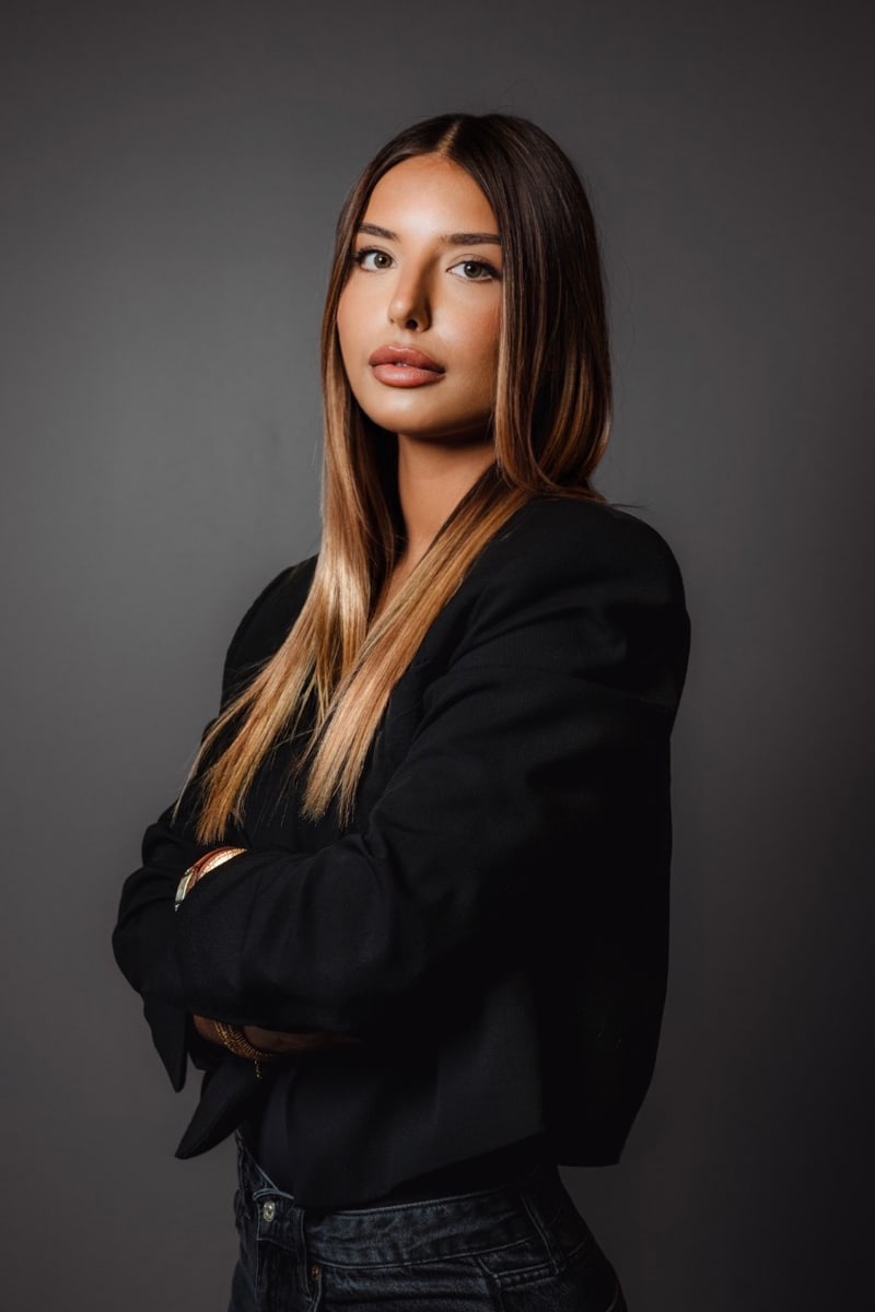 Amanda Amat, Transactions & Rental