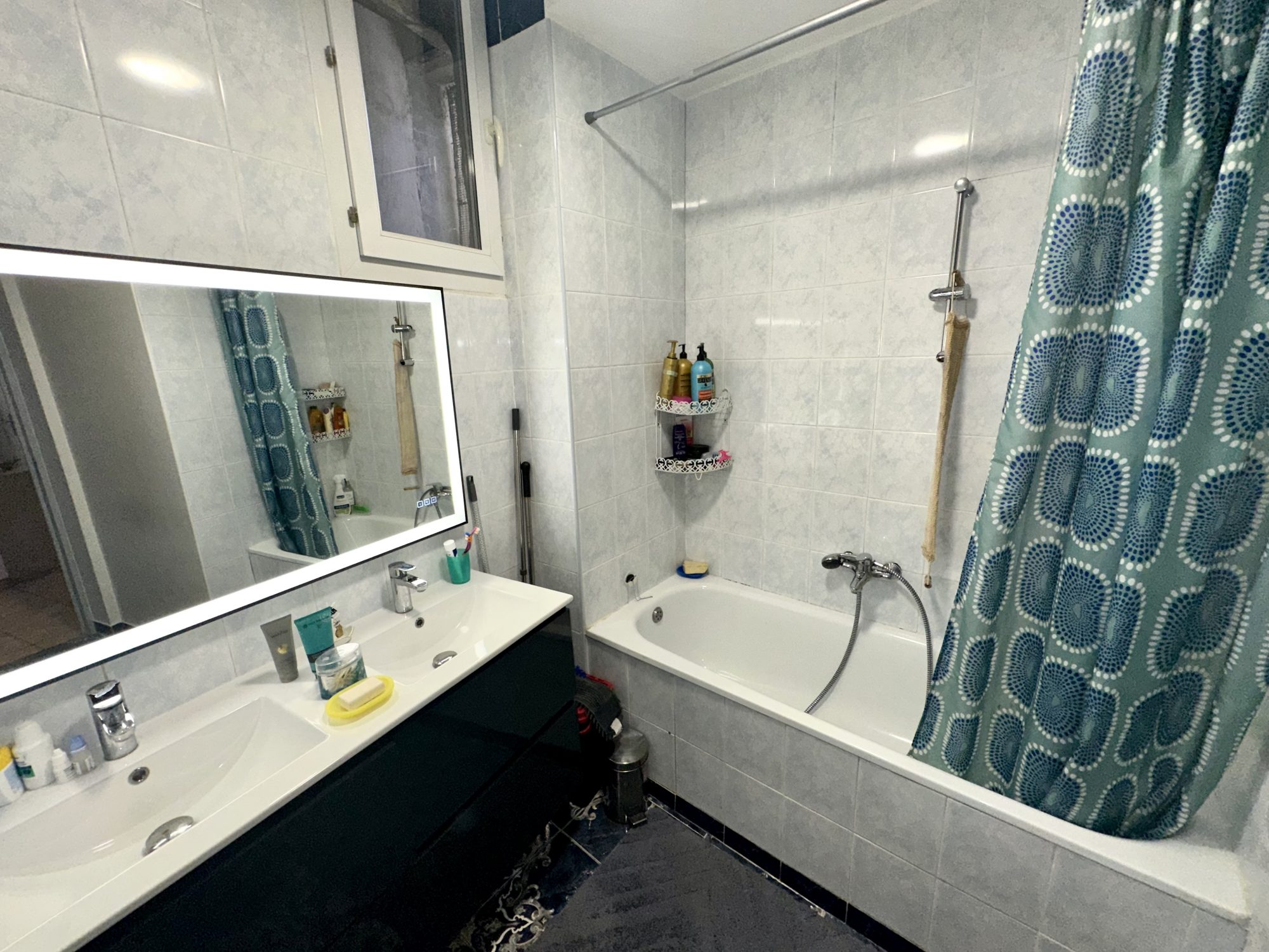 APPARTEMENT 3/4 PIECES DE 94 m2