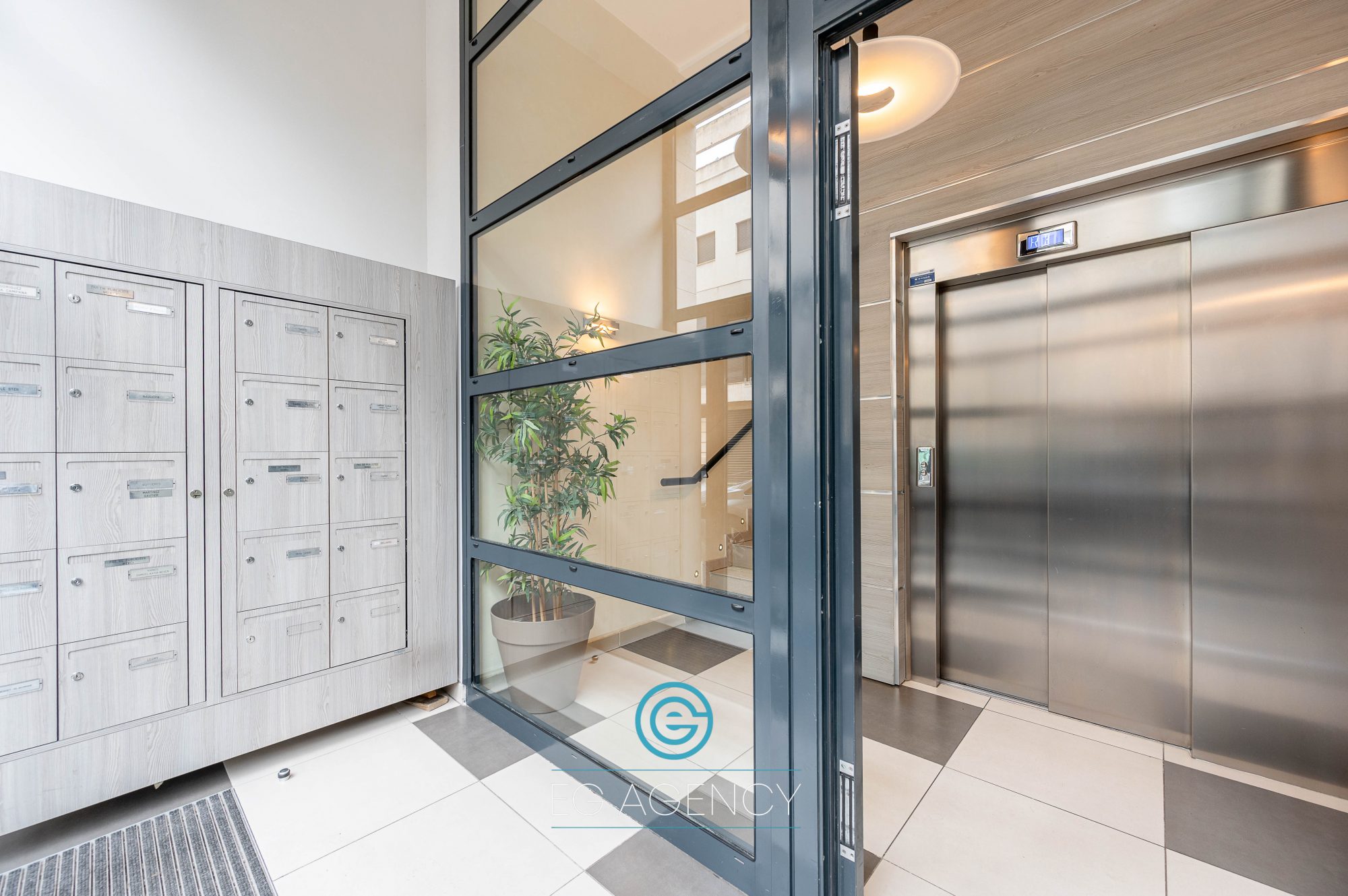 APPARTEMENT T2 DE STANDING 44 M2 AVEC TERRASSE