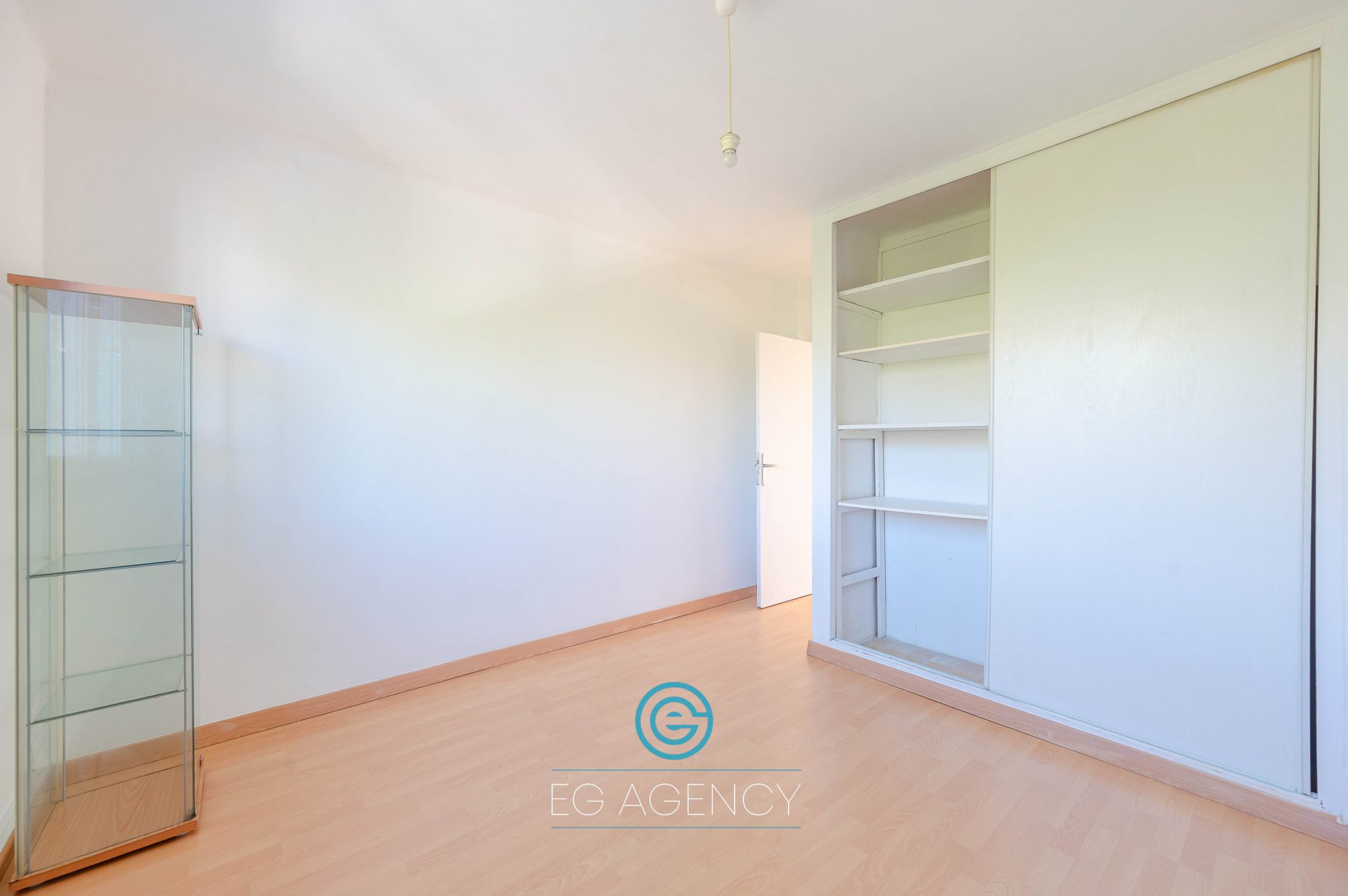 APPARTEMENT DE 60 M2 AVEC BALCON