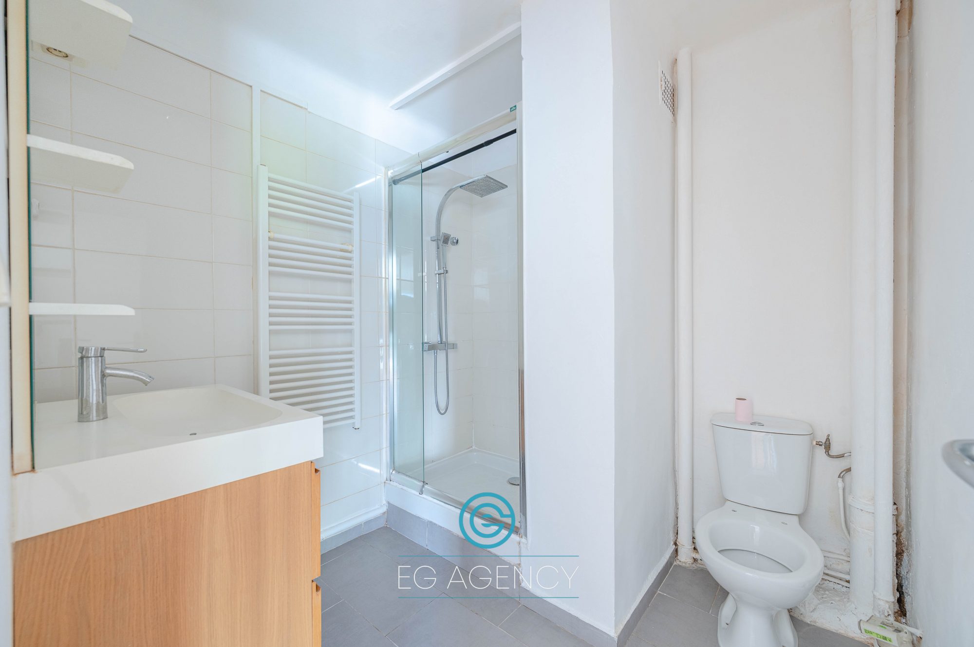 APPARTEMENT DE 60 M2 AVEC BALCON