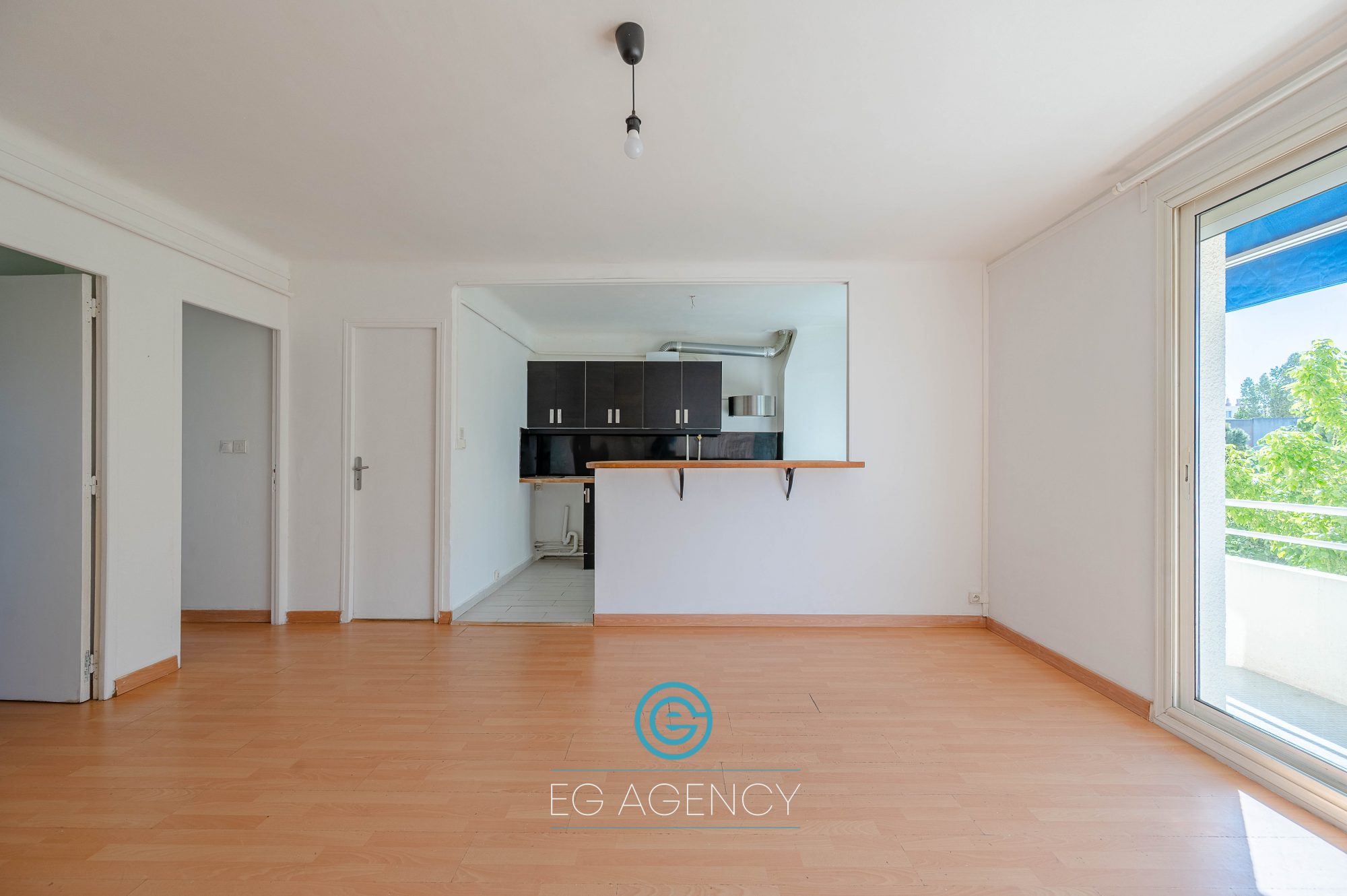 APPARTEMENT DE 60 M2 AVEC BALCON