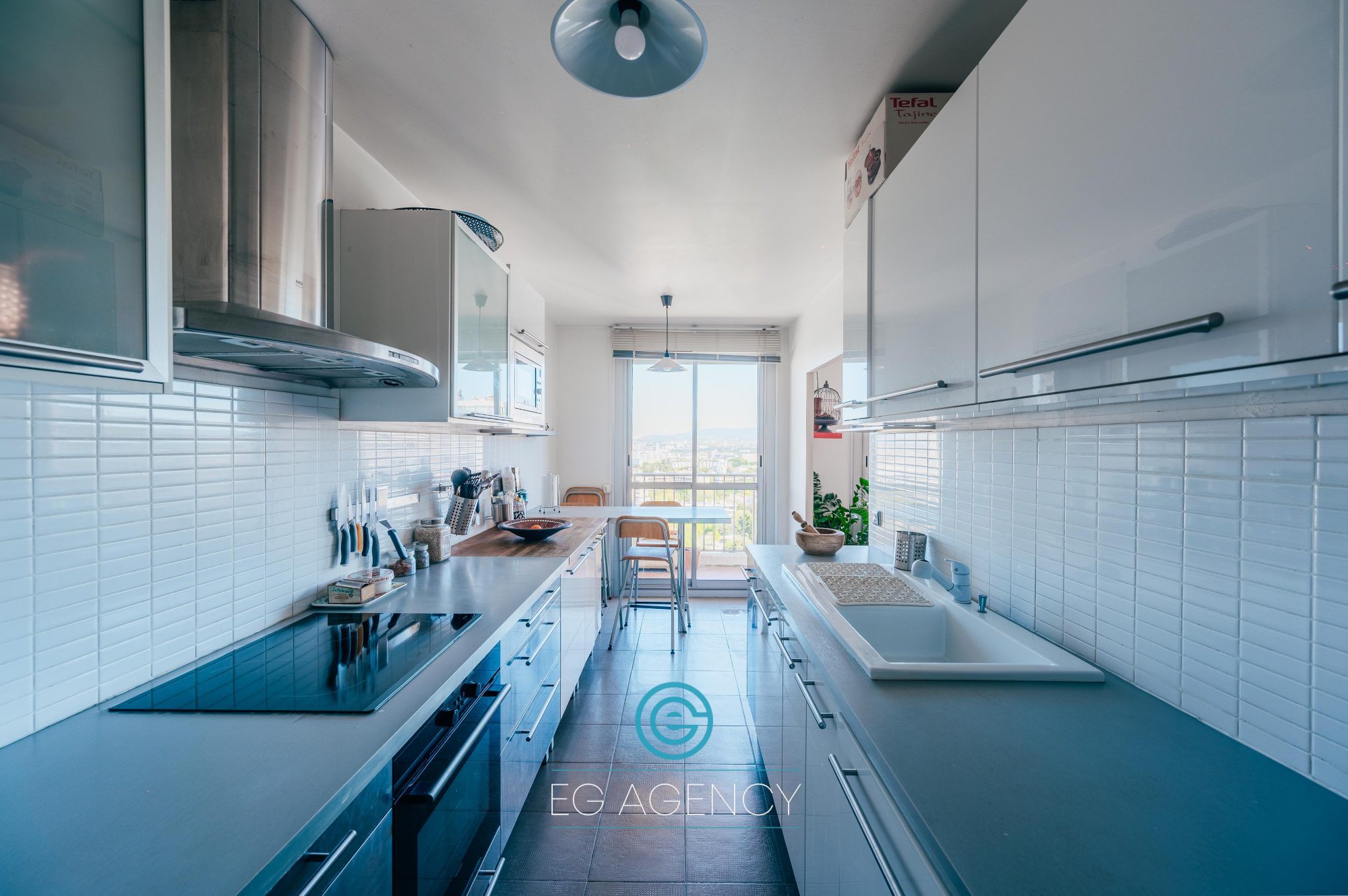 Appartement T4 de 107m2 + Balcons + terrasse + stationnements
