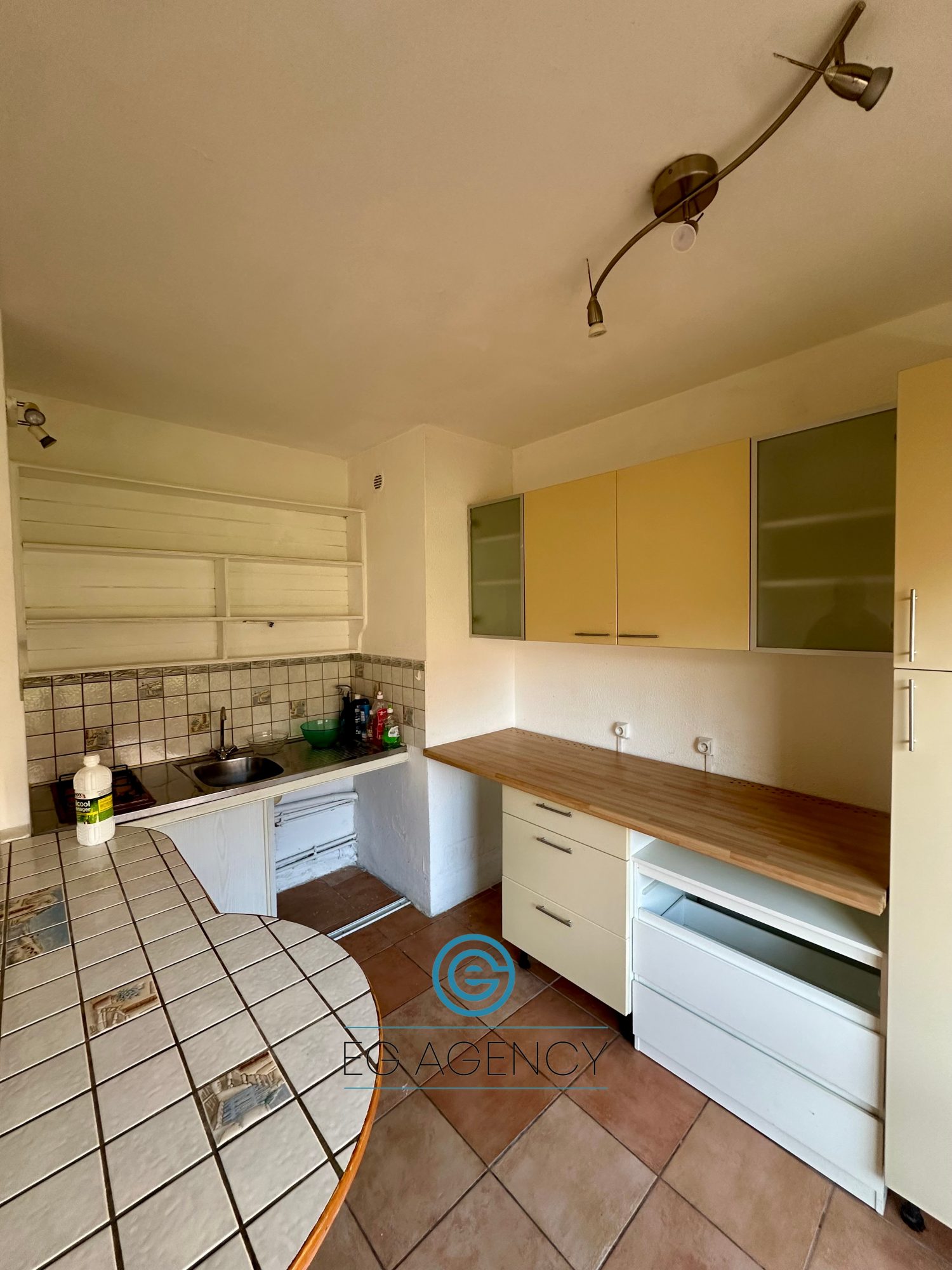 STUDIO DE 26 M2 AVEC TERRASSE