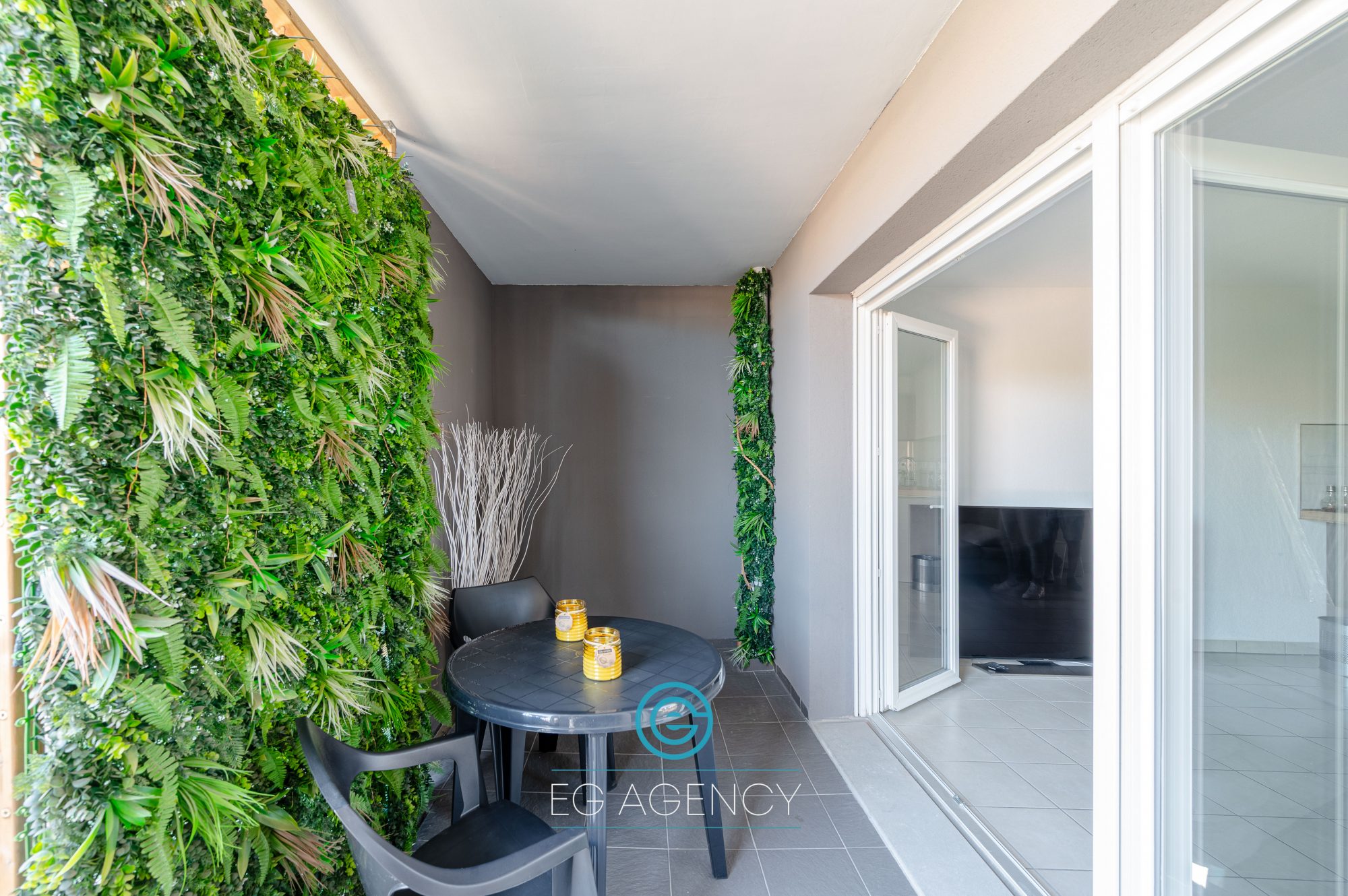 Appartement T3 de 55m2 avec terrasse + places privatives en SUS