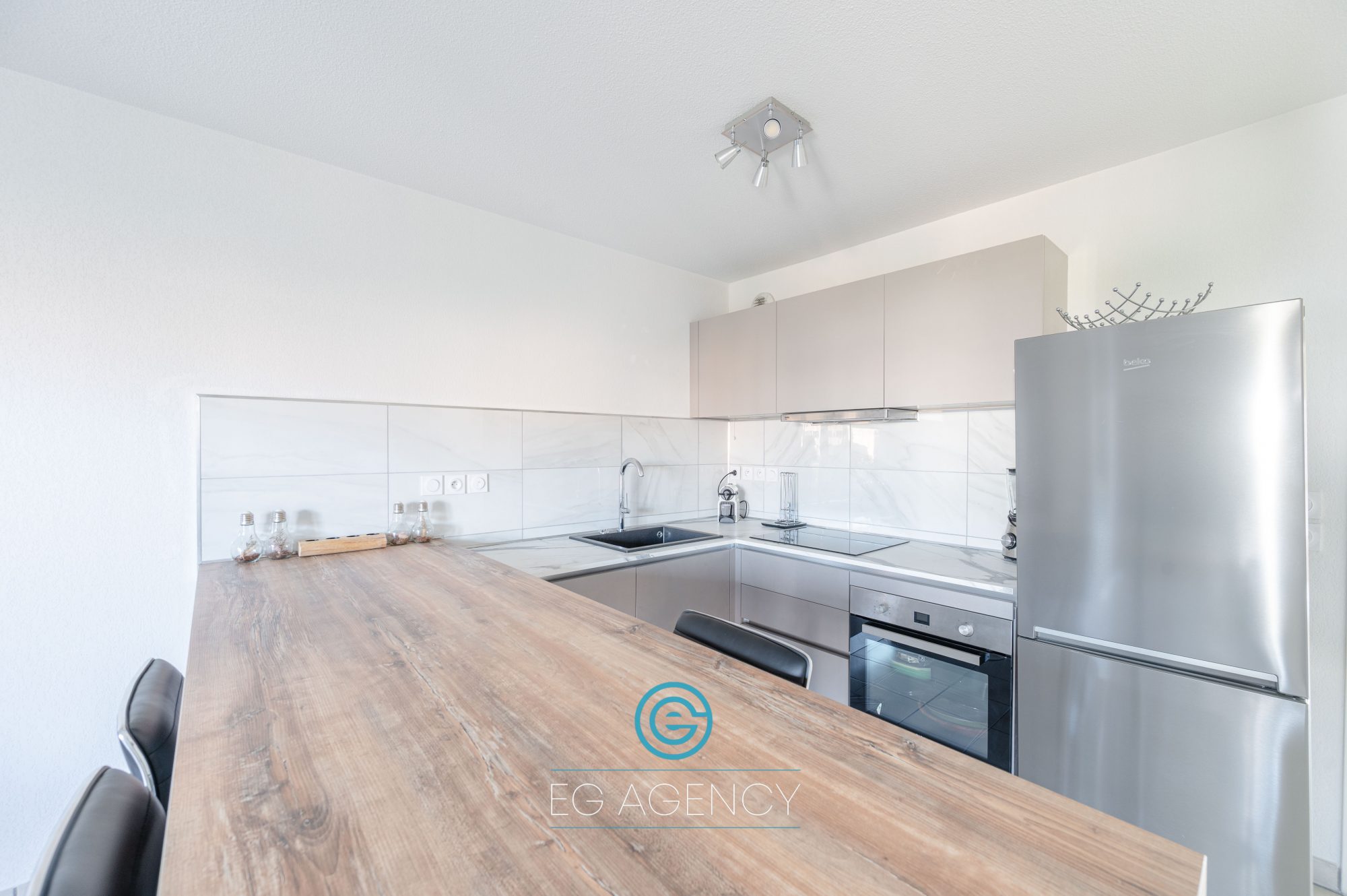Appartement T3 de 55m2 avec terrasse + places privatives en SUS