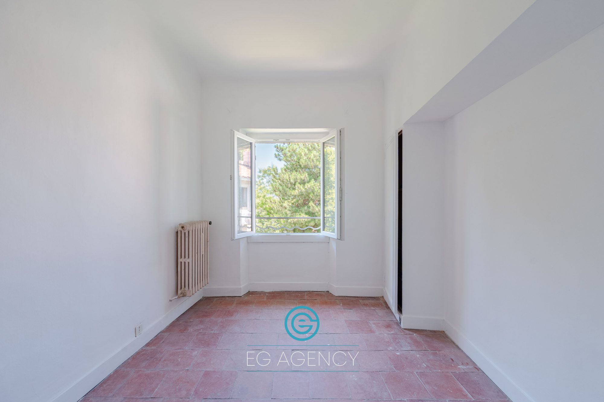 Maison Mitoyenne de 280m²