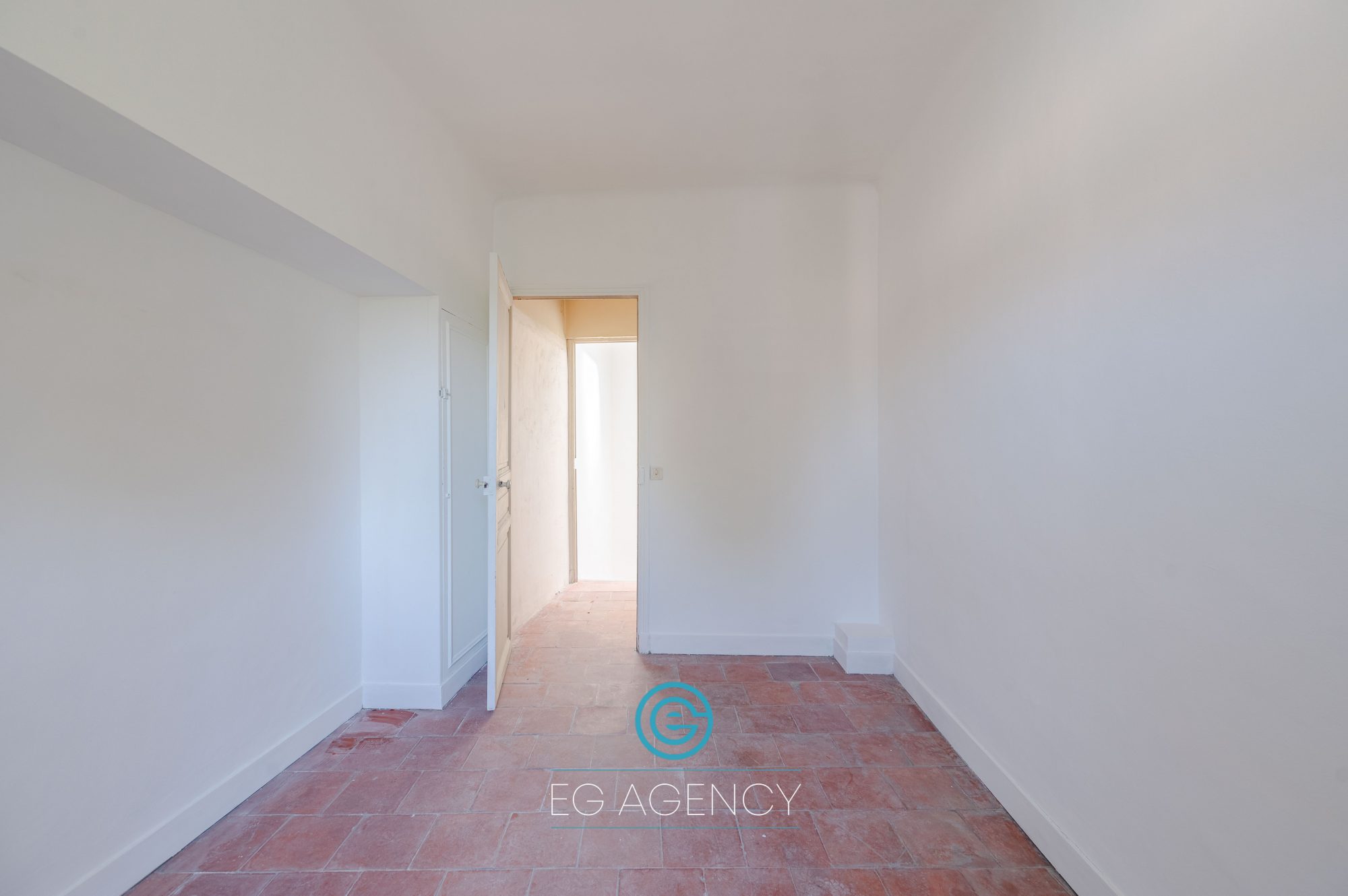 Maison Mitoyenne de 280m²