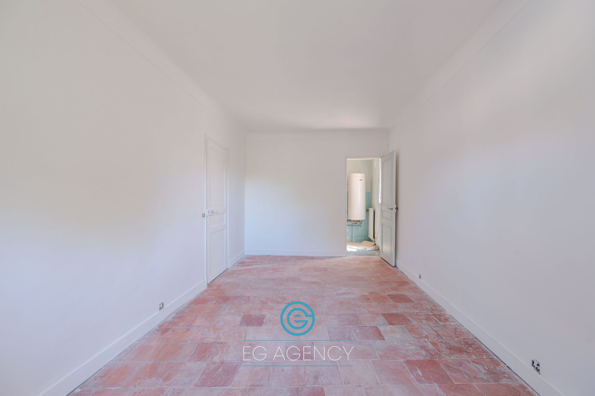Maison Mitoyenne de 280m²