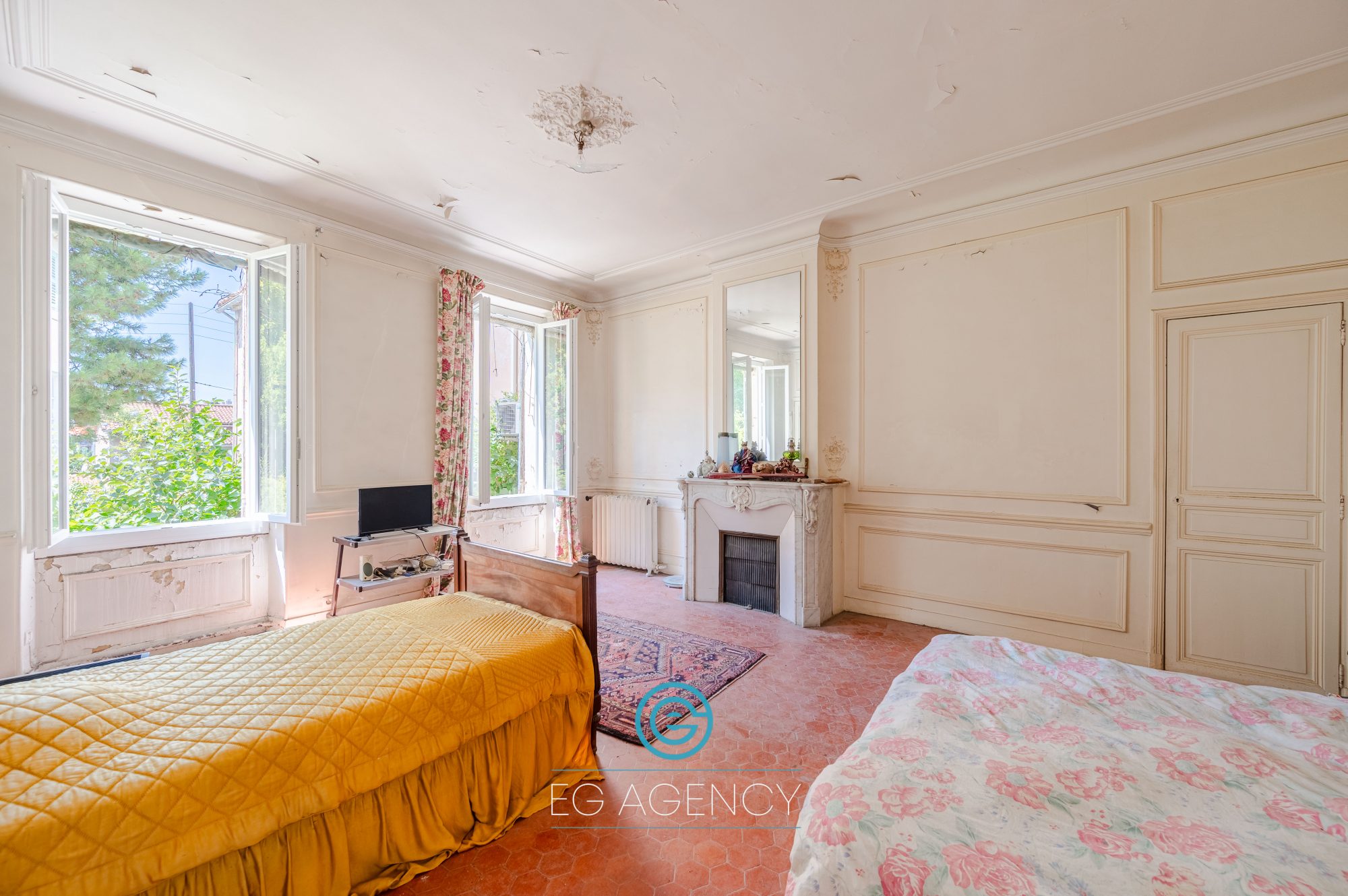 Maison Mitoyenne de 280m²
