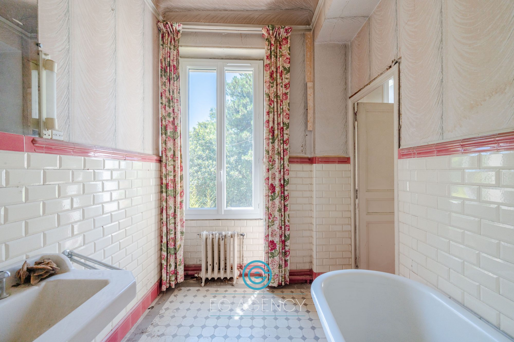 Maison Mitoyenne de 280m²