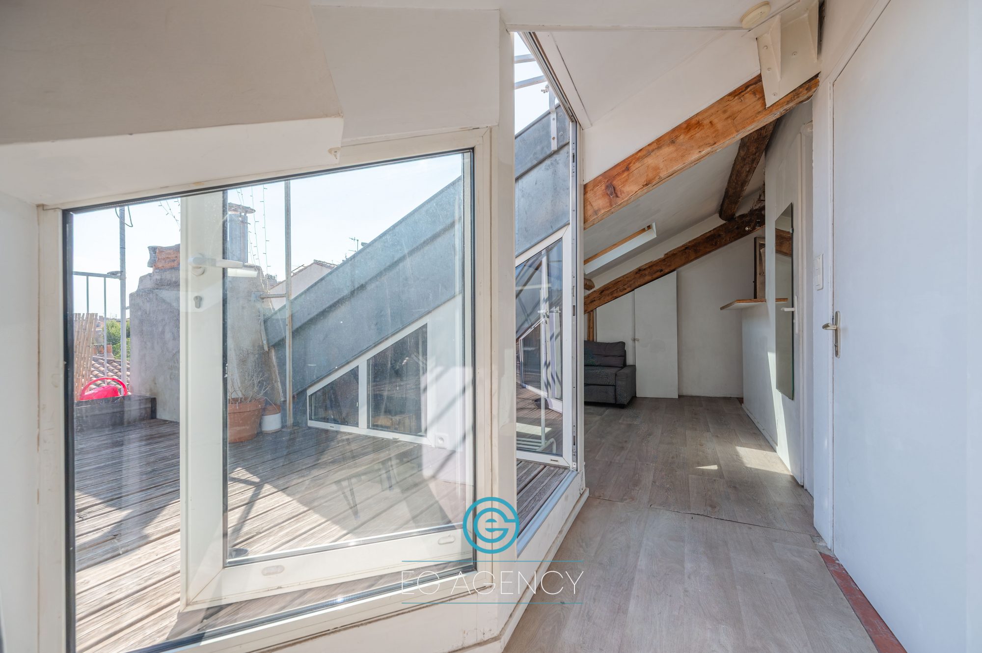 Studio de 26m2 + terrasse de 13.22m2