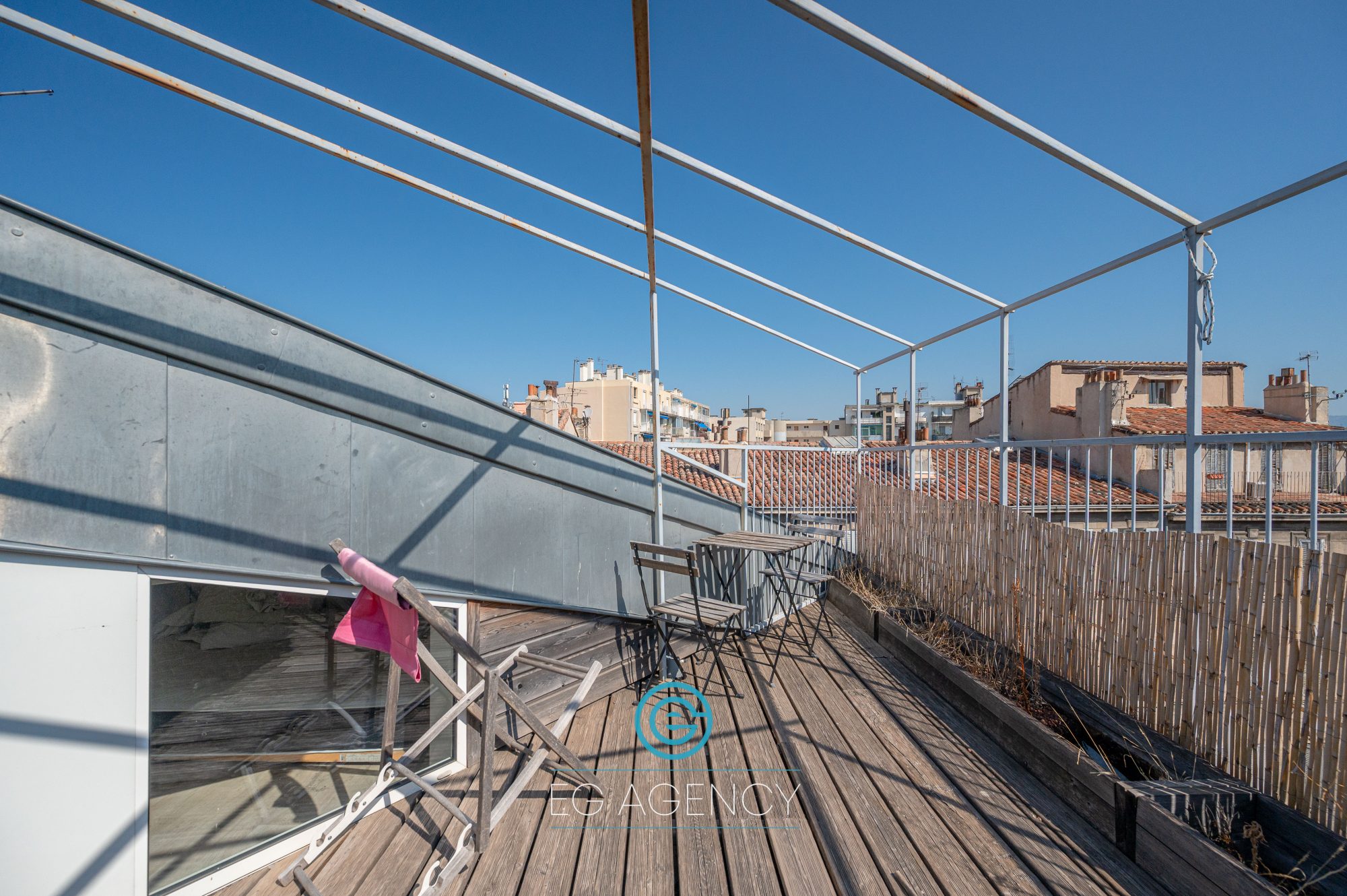 Studio de 26m2 + terrasse de 13.22m2