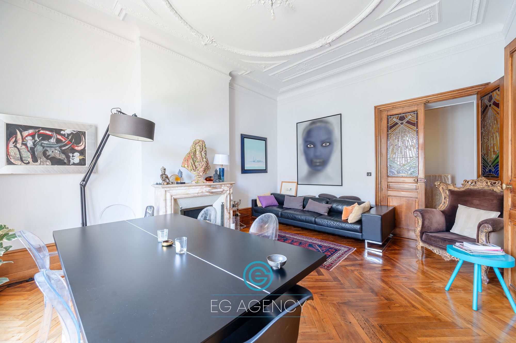 Bureaux de 212m² + balcon + cave