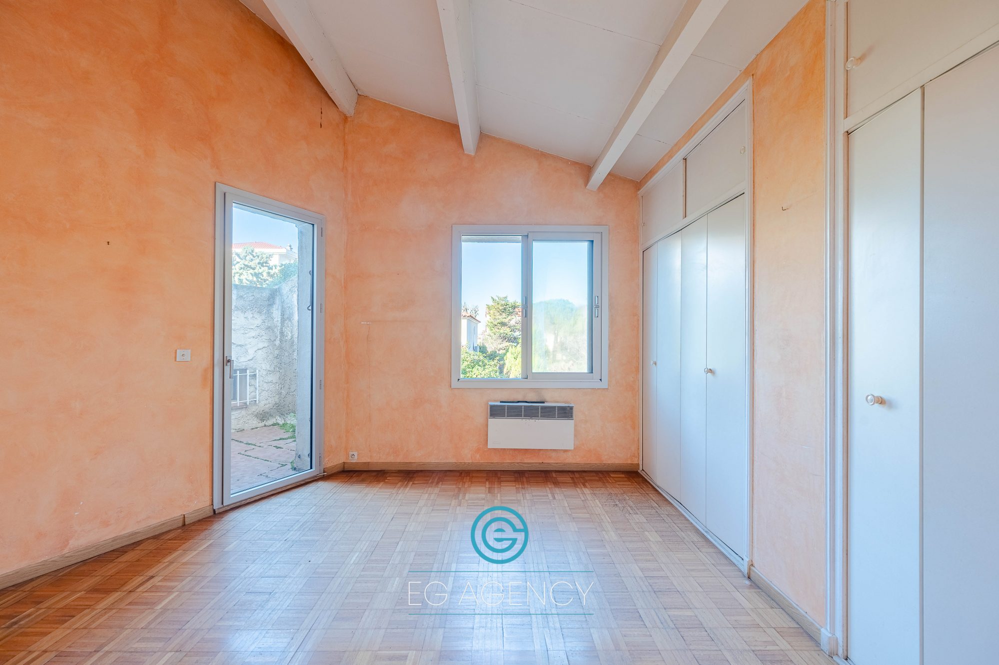 Maison de 200m² avec Piscine + Garage