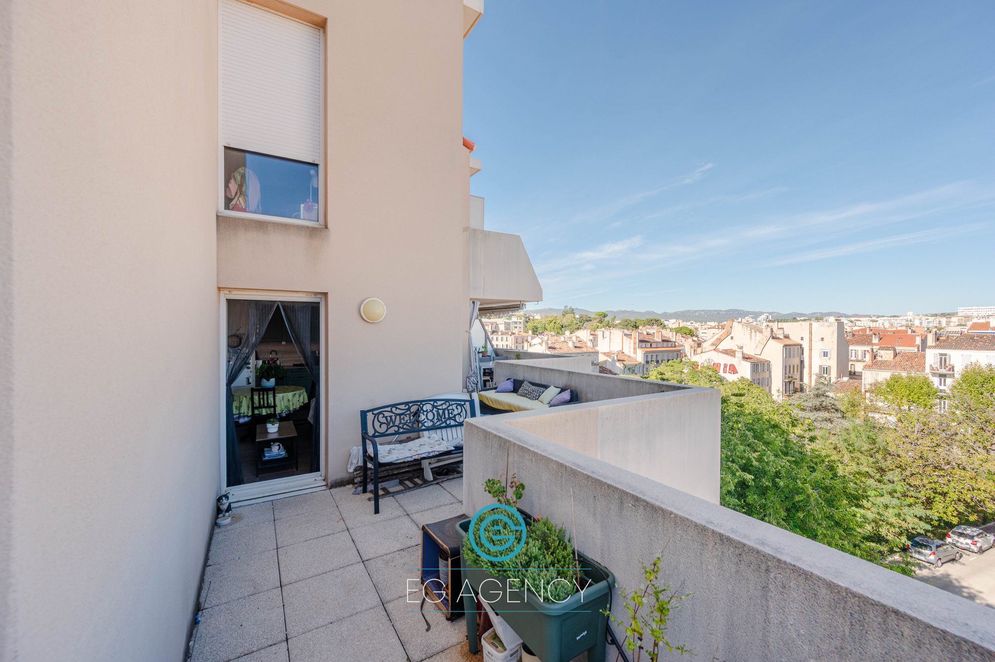 Beau T4 avec grande terrasse