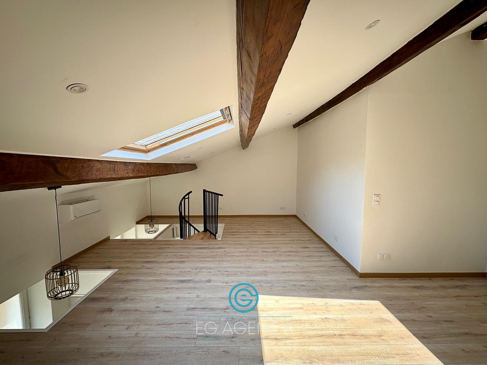 Charmant duplex refait à neuf