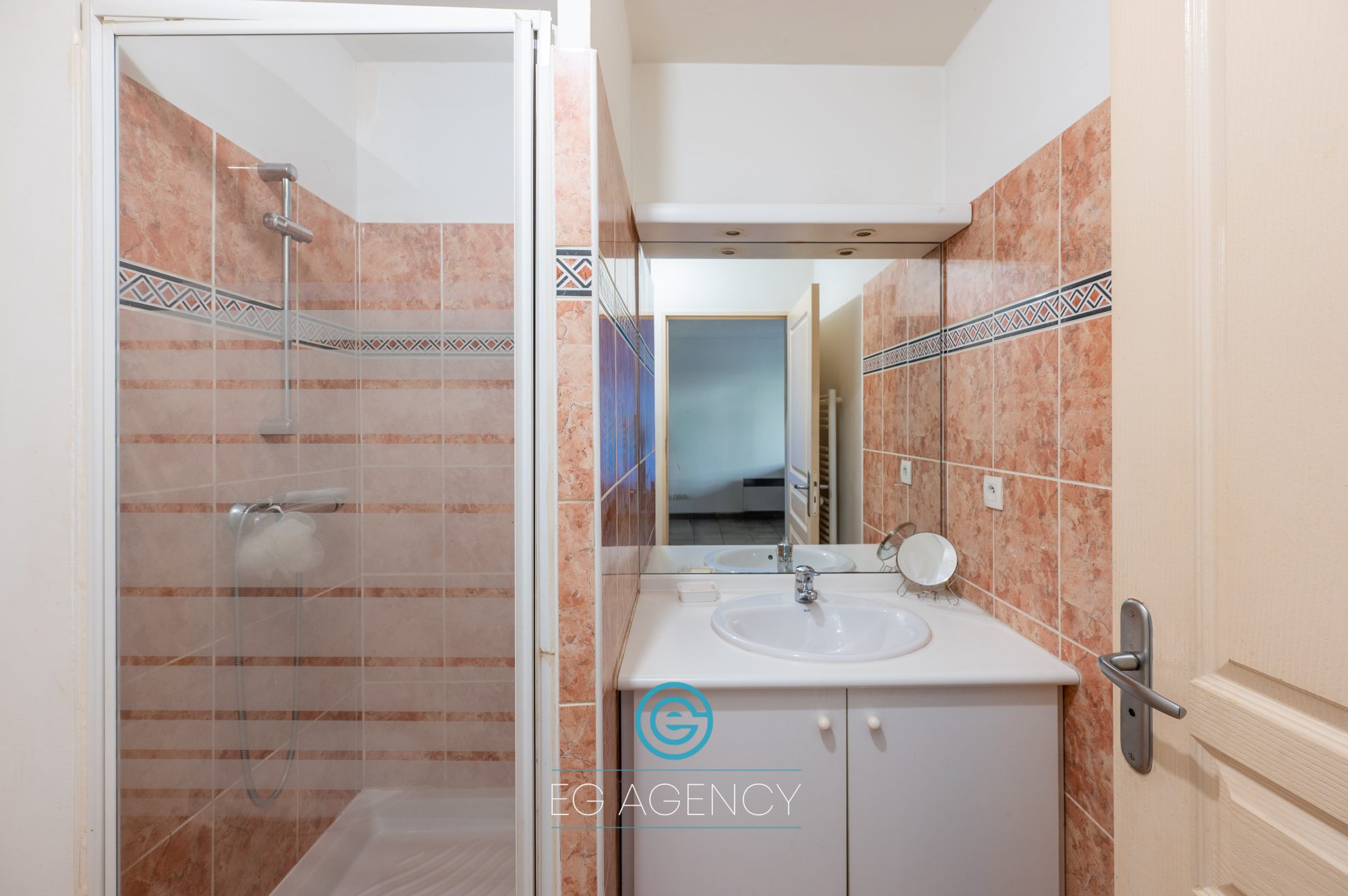 Appartement T2 de 33m² + Terrasse + Box