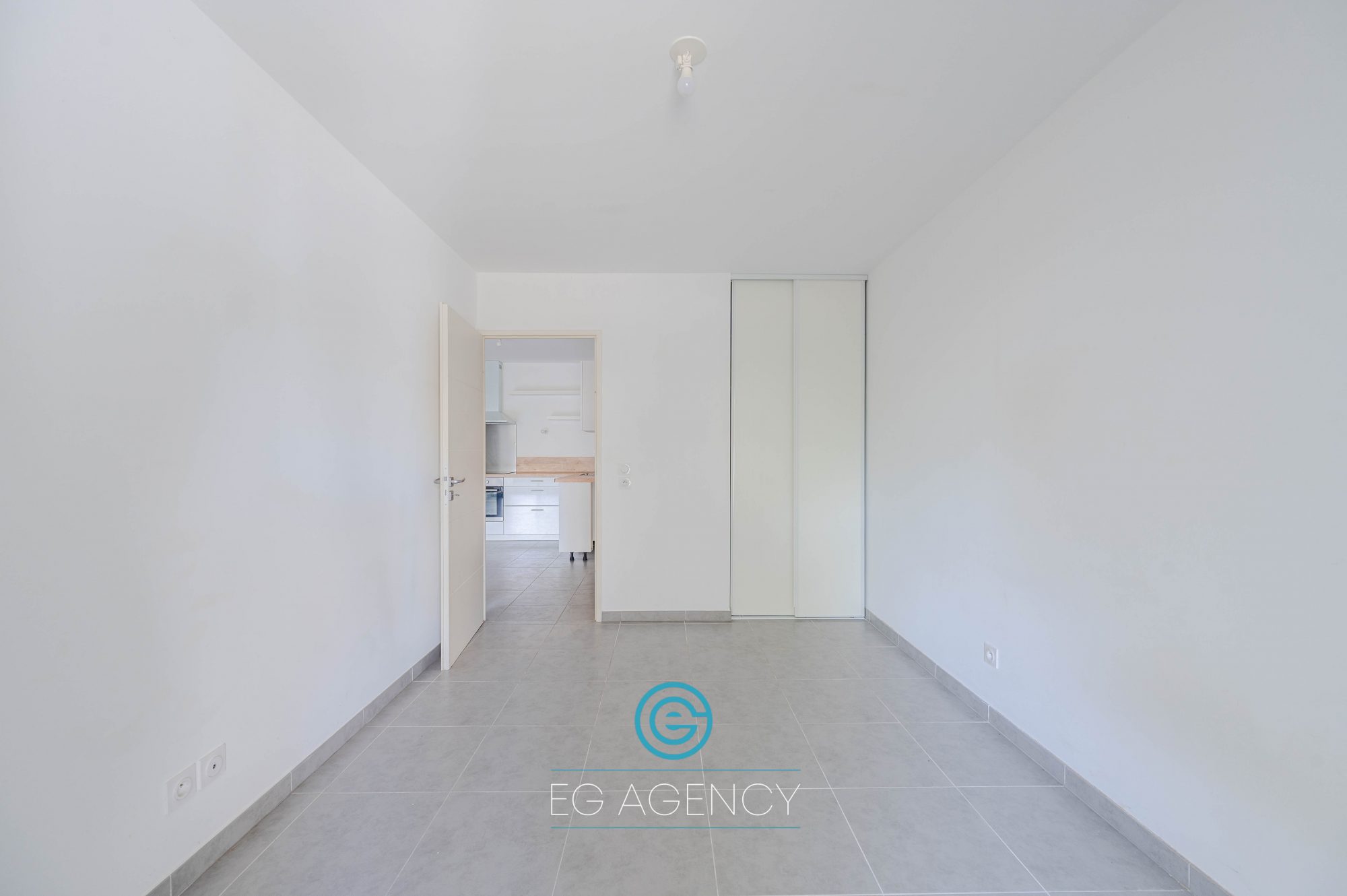Appartement T2 de 46.52m2 + terrasse + garage