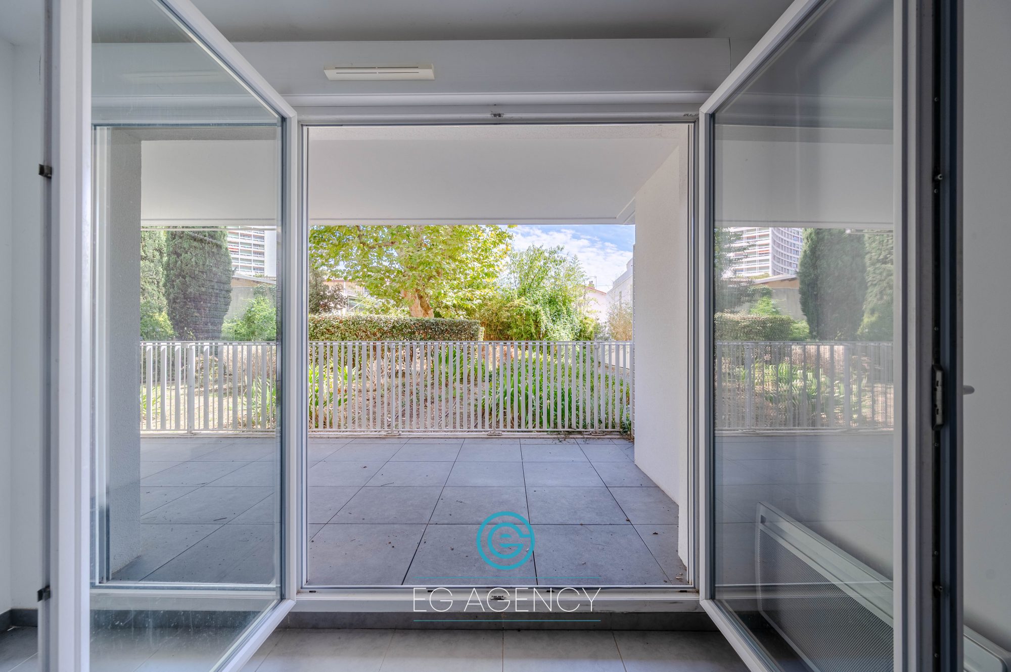 Appartement T2 de 46.52m2 + terrasse + garage