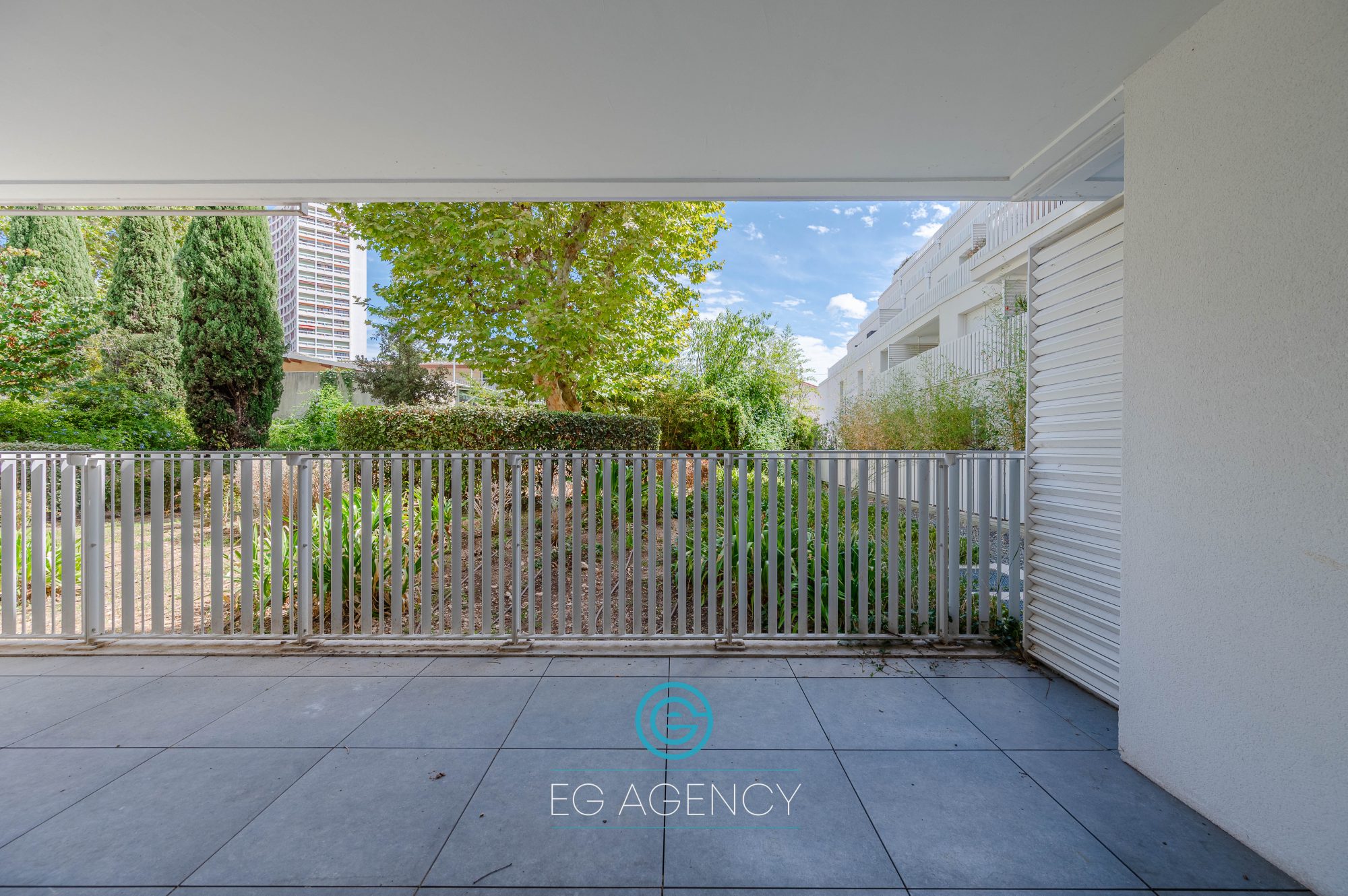 Appartement T2 de 46.52m2 + terrasse + garage