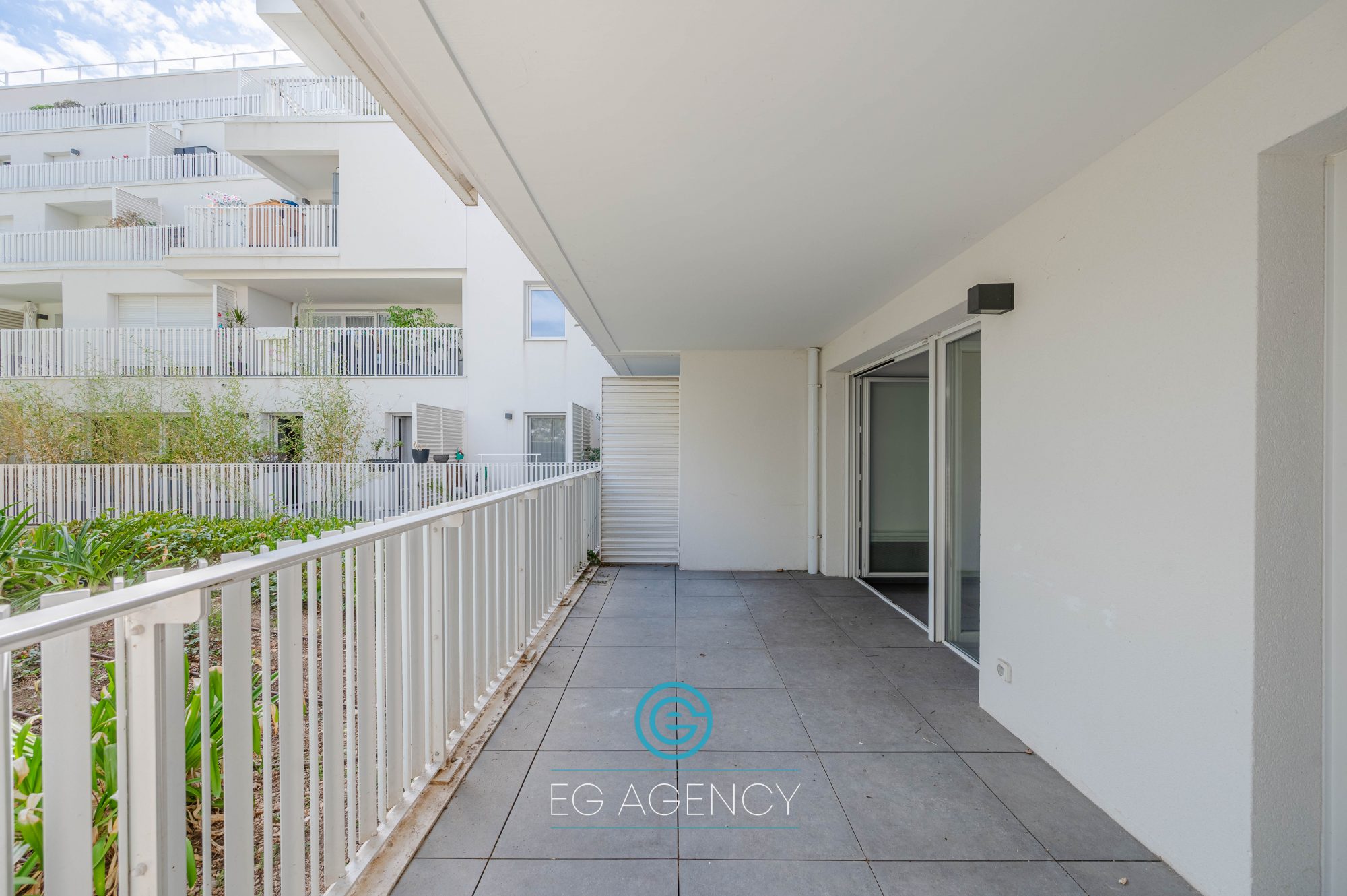 Appartement T2 de 46.52m2 + terrasse + garage
