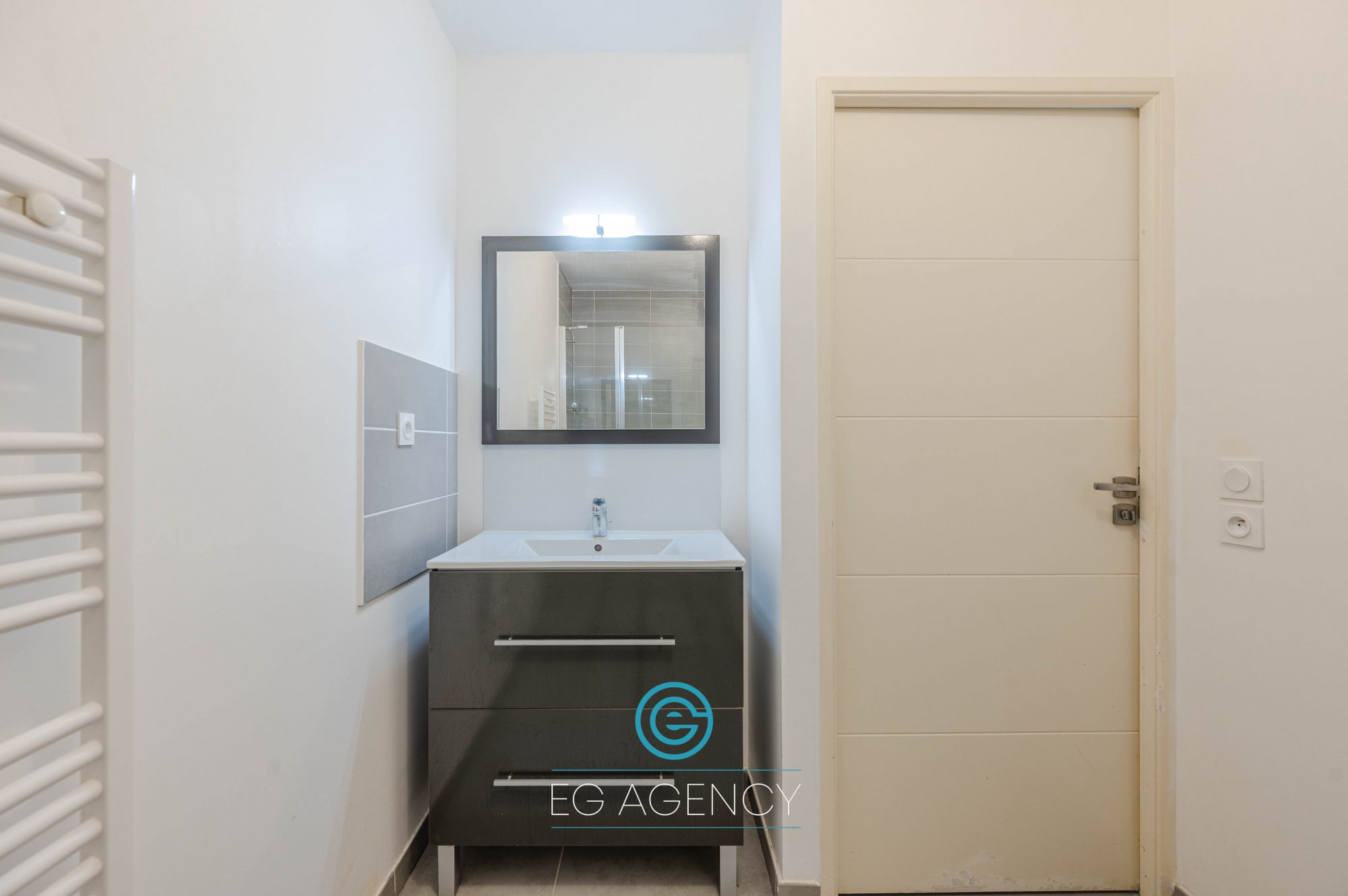 Appartement T2 de 46.52m2 + terrasse + garage
