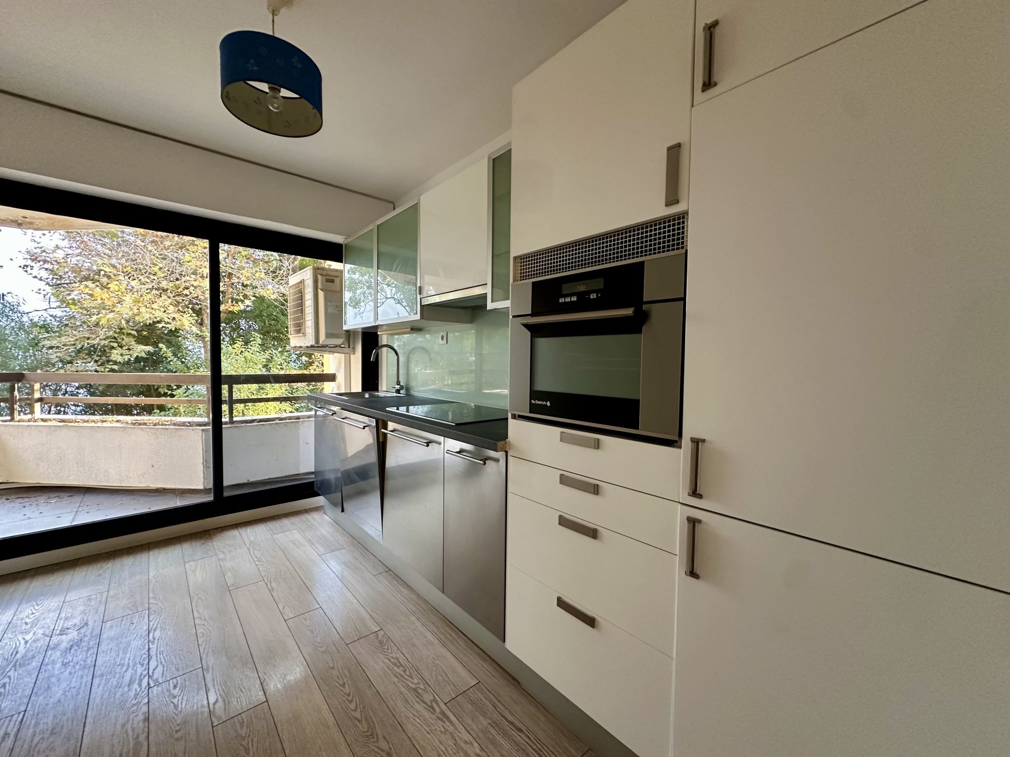 APPARTEMENT T2 DE STANDING 60 M2 + 15 M2 DE TERRASSE