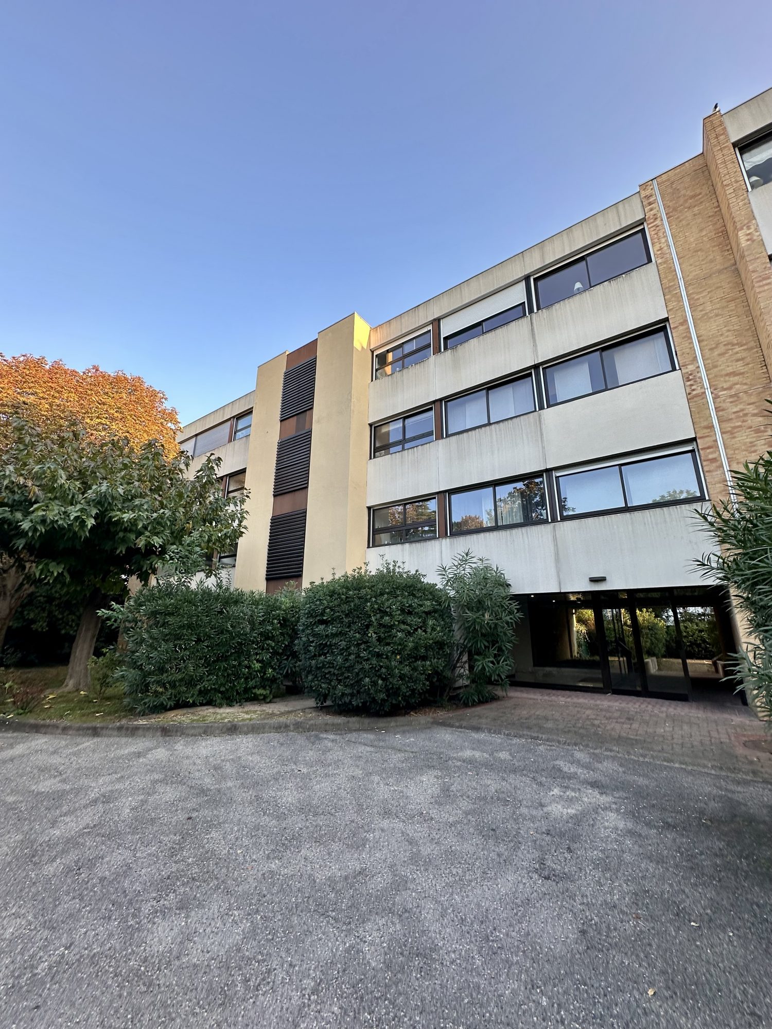 APPARTEMENT T2 DE STANDING 60 M2 + 15 M2 DE TERRASSE