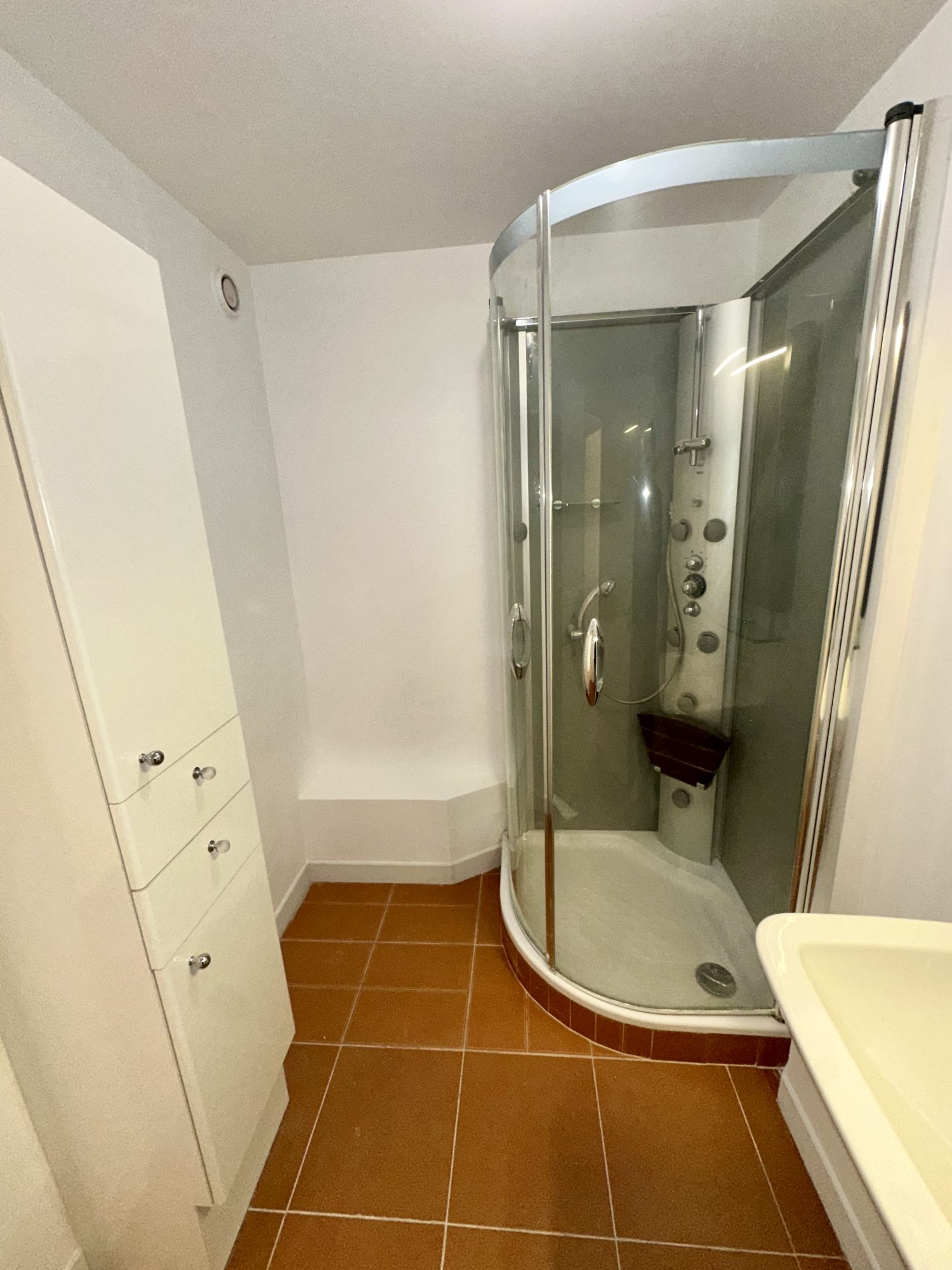 APPARTEMENT T2 DE STANDING 60 M2 + 15 M2 DE TERRASSE
