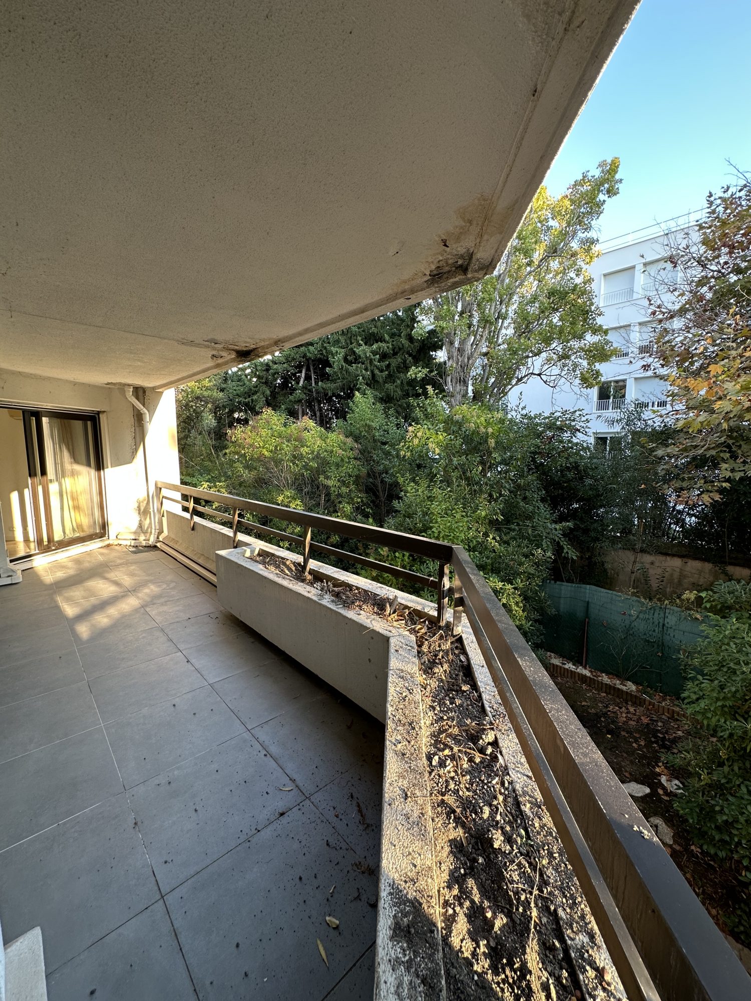 APPARTEMENT T2 DE STANDING 60 M2 + 15 M2 DE TERRASSE