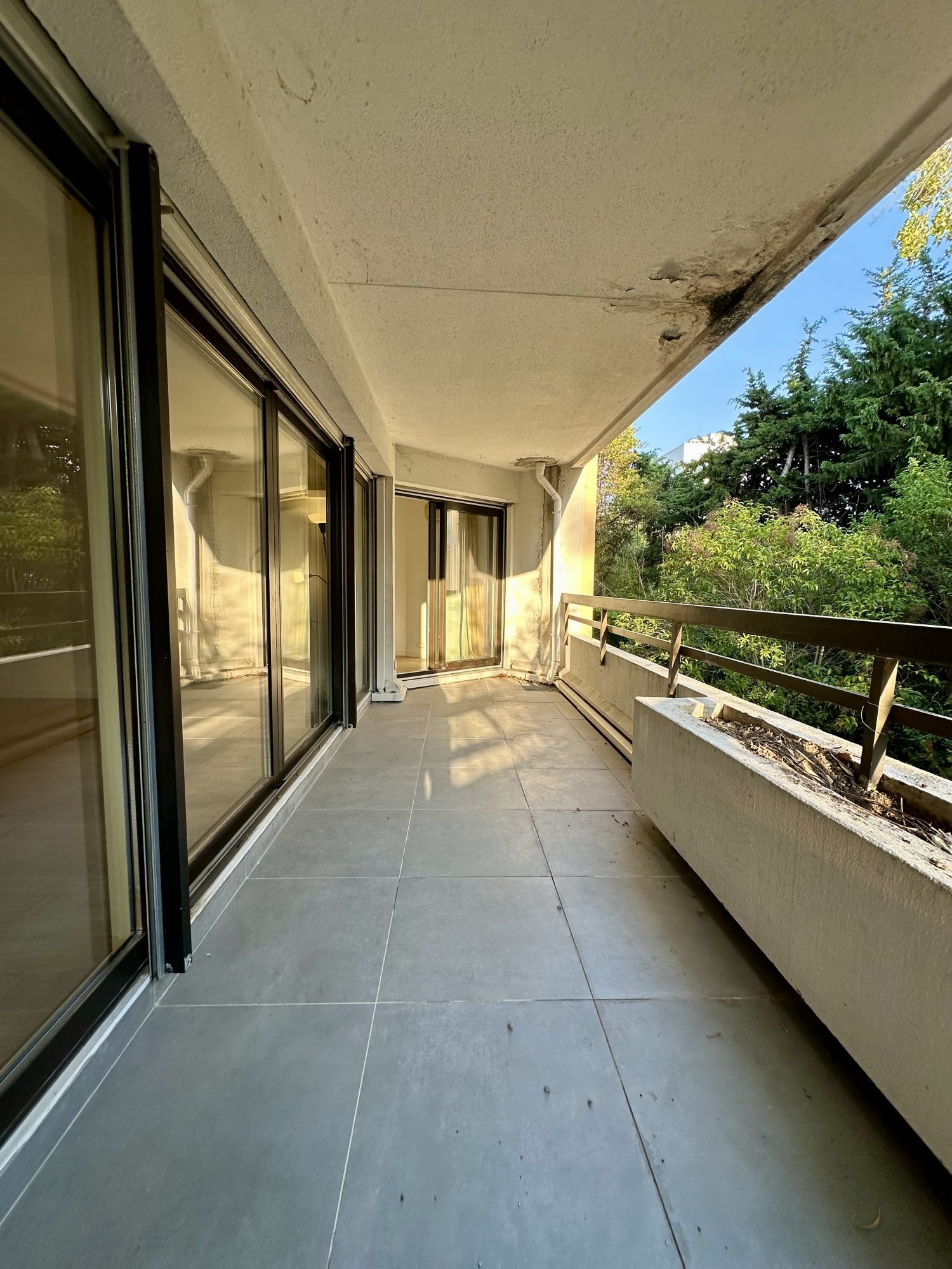 APPARTEMENT T2 DE STANDING 60 M2 + 15 M2 DE TERRASSE