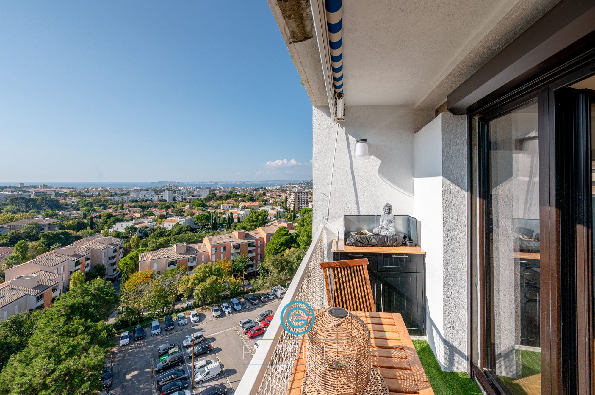 APPARTEMENT T3/4 DE 65M2 AVEC BALCONS ET BELLE VUE