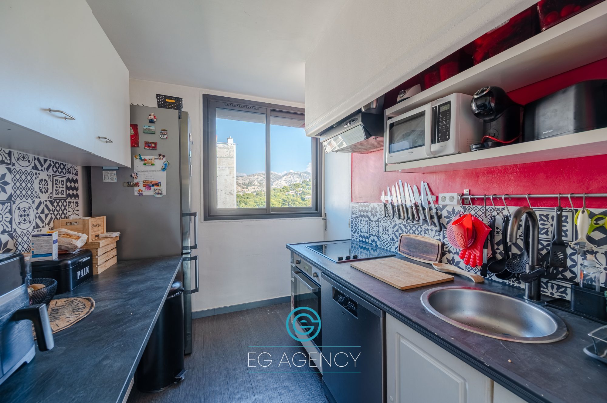 APPARTEMENT T3/4 DE 65M2 AVEC BALCONS ET BELLE VUE