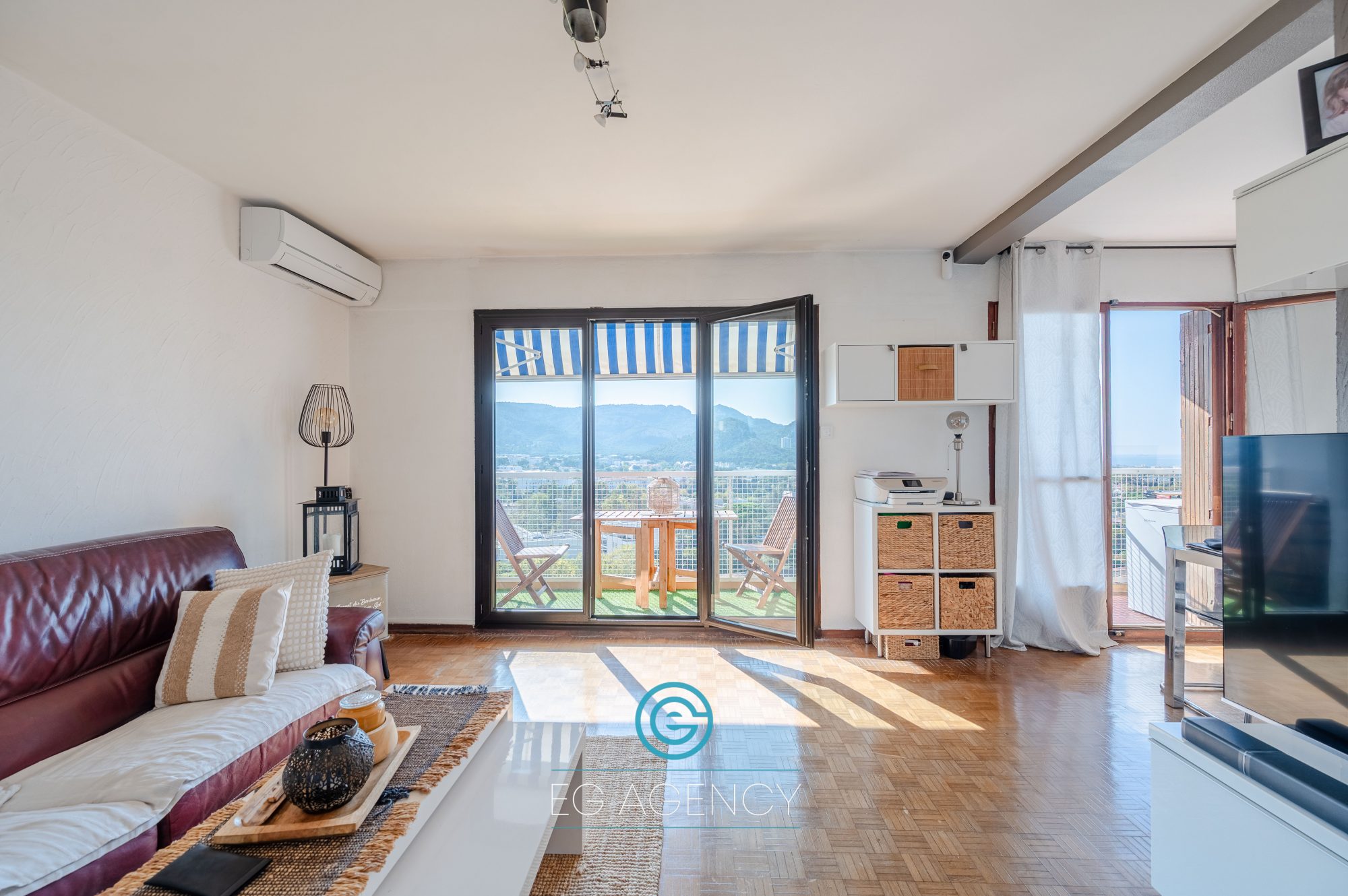 APPARTEMENT T3/4 DE 65M2 AVEC BALCONS ET BELLE VUE