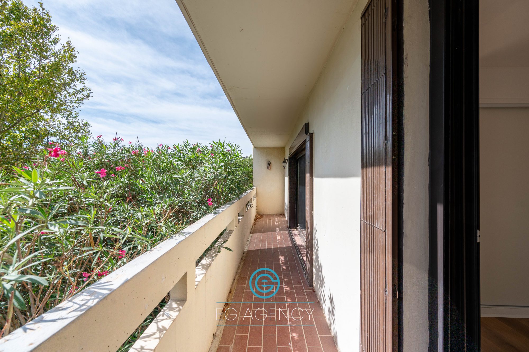 T2 Refait à neuf dans résidence de standing