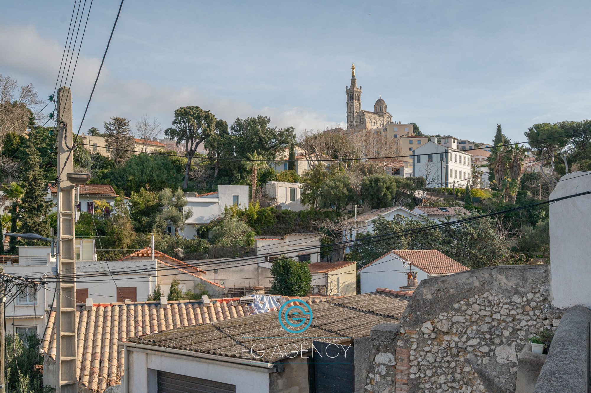 Villa contemporaine avec piscine et vue mer  Quartier Bompart