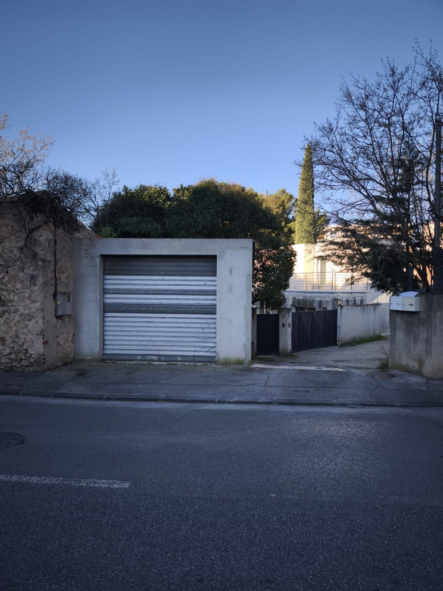 À vendre  Terrain constructible 998 m²  Marseille 12?