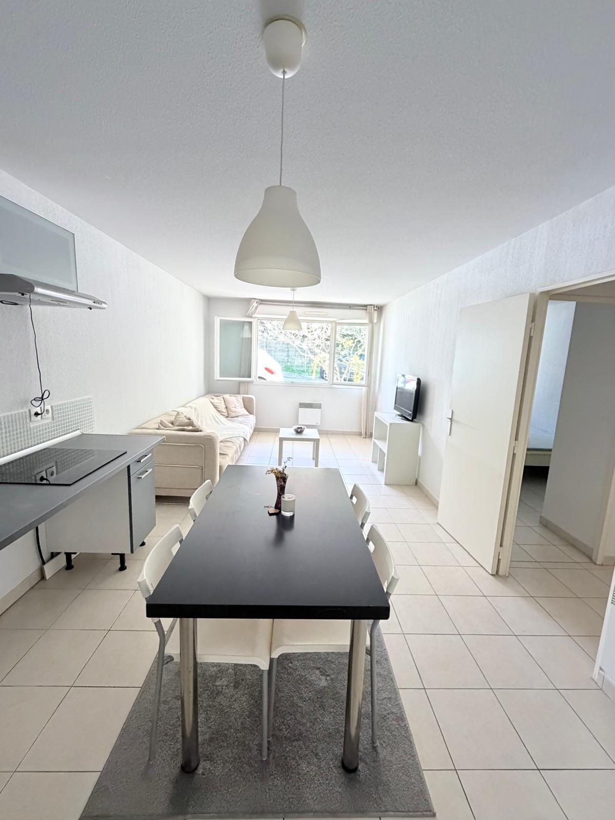 Appartement T2 meublé + place de parking