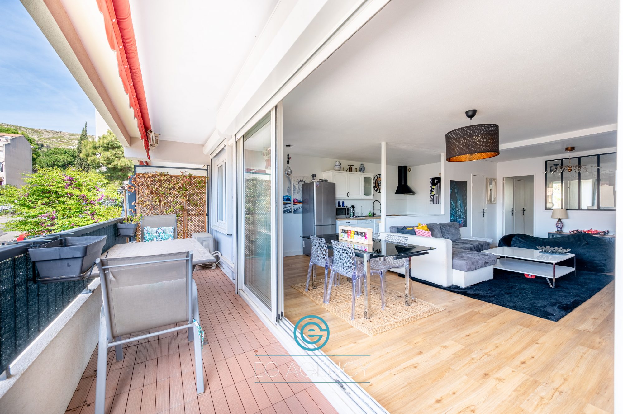 Appartement T4/5 – 94m2 – 325 500