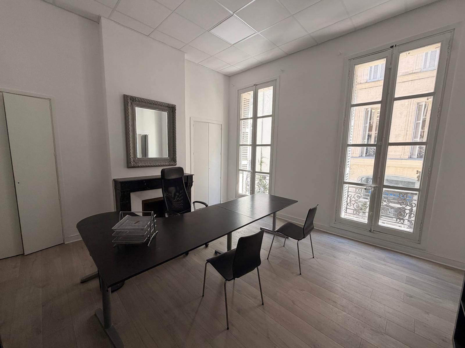 LOCAL COMMERCIAL – 70m2 – ENTIEREMENT CLIMATISE