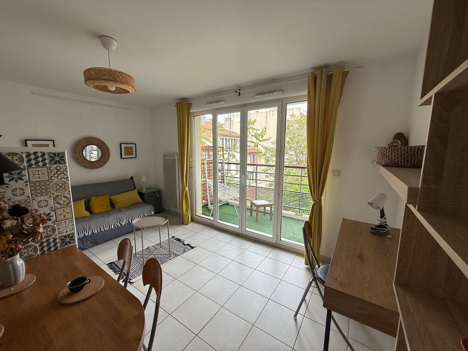 STUDIO – MEUBLE